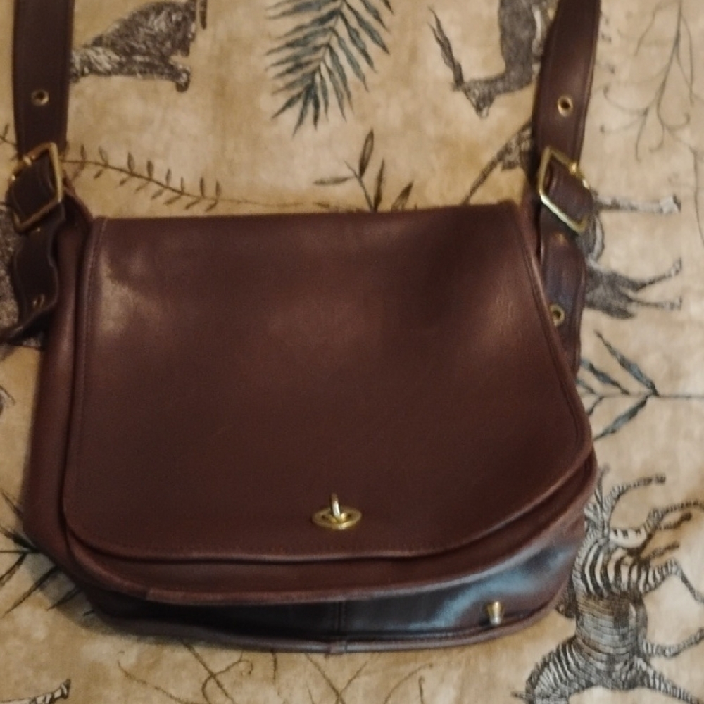 Vintage Coach Brown Leather Shoulder Bag GORGEOUS